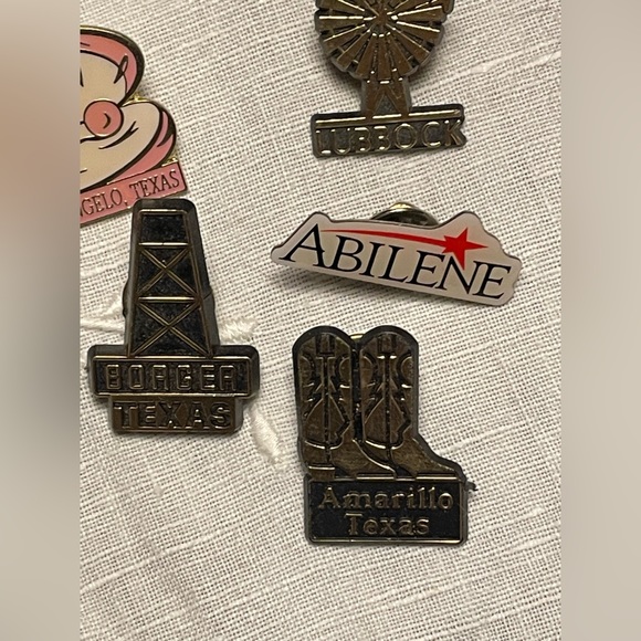 Lot of Texas Souvenir Pins - Picture 5 of 5